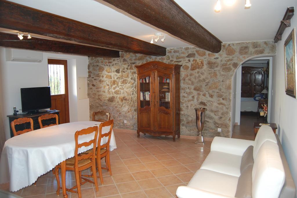 הייר Chateau De La Clapiere חדר תמונה